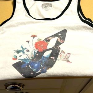 Used BBC tank top still in great condition. Non smoking environment and auth